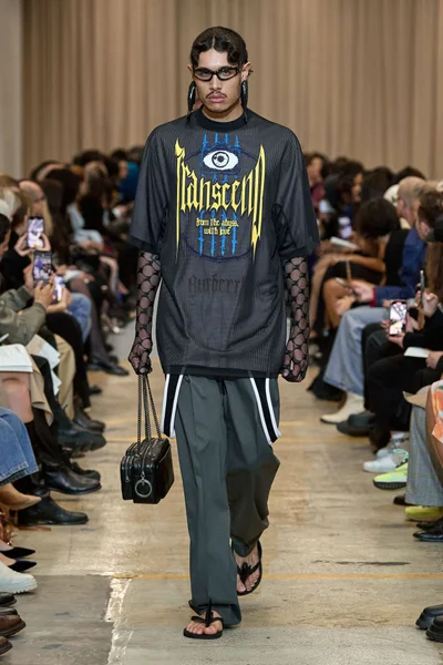 Look 14